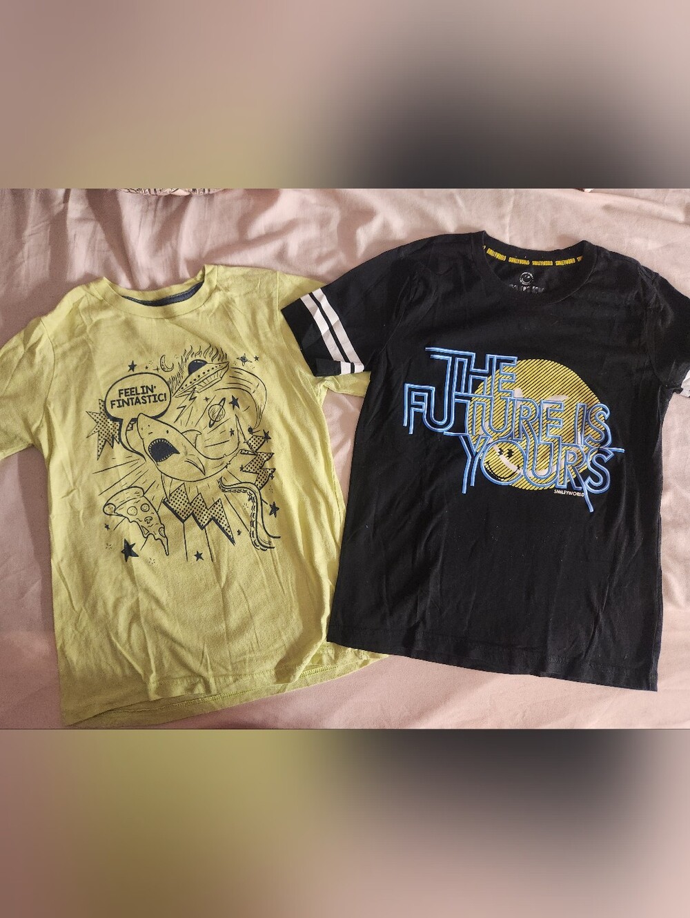 Arizona Jean Company Black Tee with Blue & Yellow Graphic